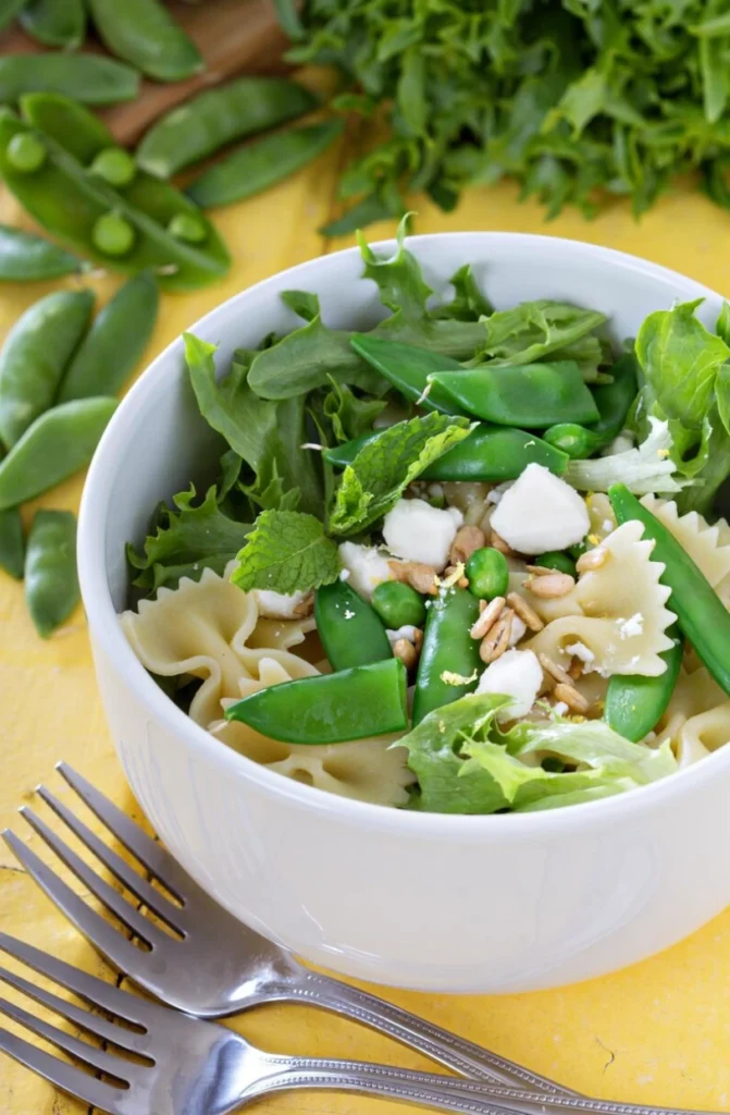 Creamy Feta Spinach Pasta 🌱🍝